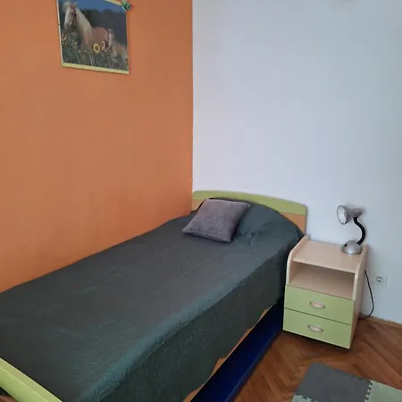 Apartment Pesic